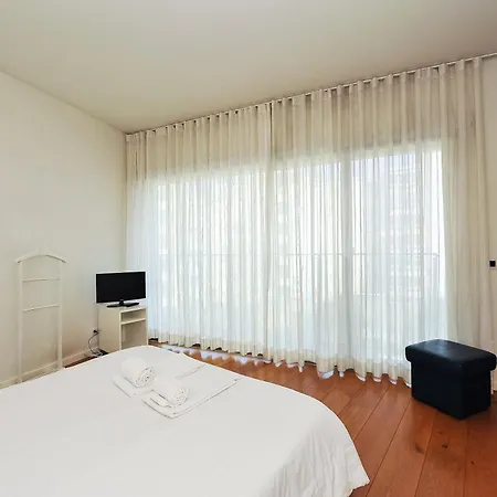 Sunny & Bright Amoreiras - Checkinhome Lisbon Exterior photo